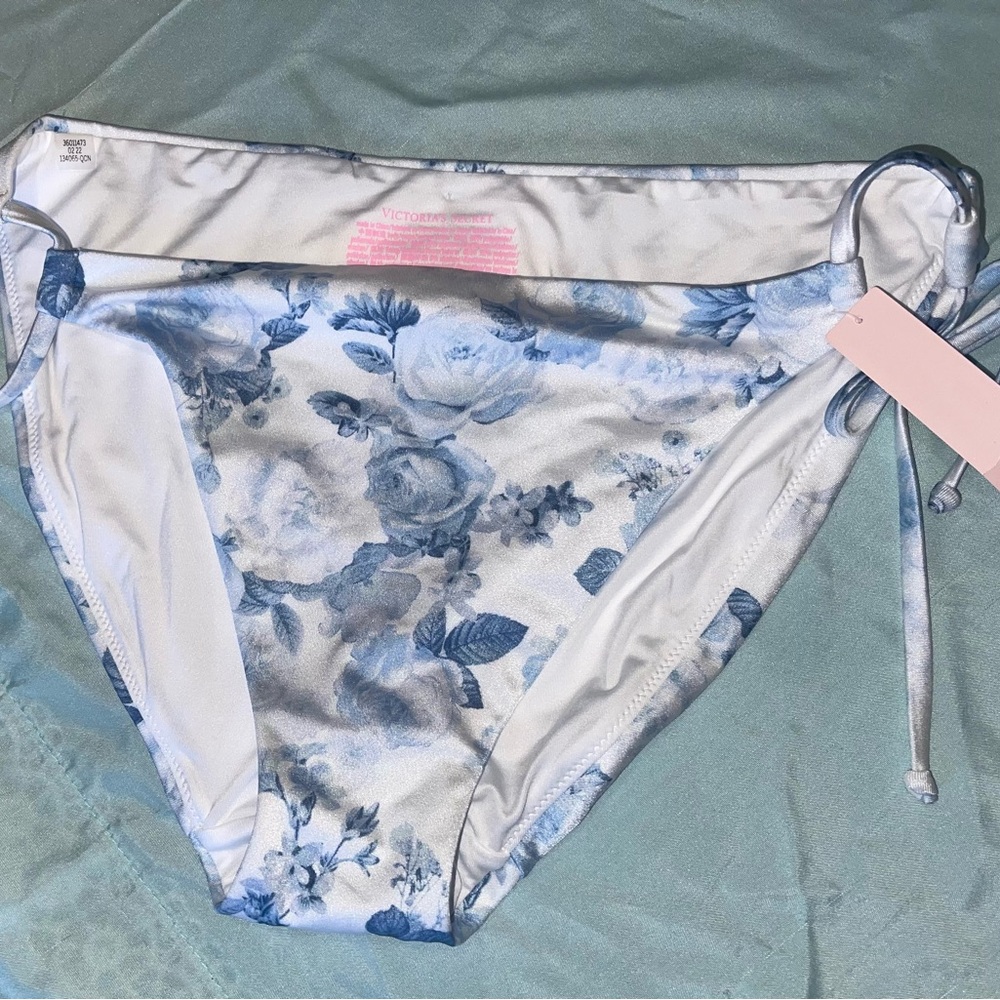 Victoria's Secret White and Blue Floral Bikini Bottom